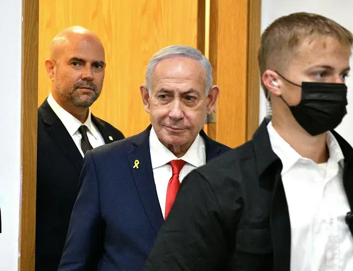 Unprecedented Move: Netanyahu Seeks Presidential Pardon in Ongoing Corruption Trial