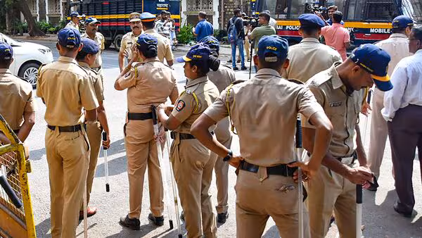 Mumbai Businesswoman Alleges Stripping and Blackmail at Gunpoint by Pharma Executives; Six Booked