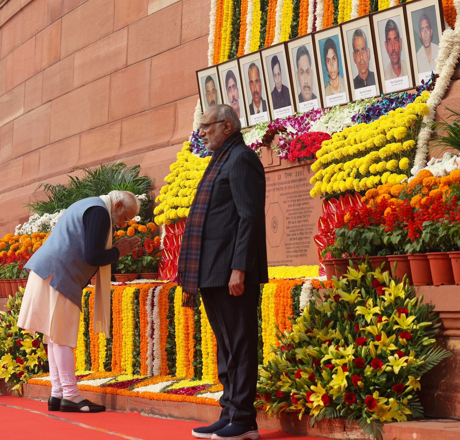 Nation Remembers: PM Modi, Parliamentarians Pay Homage to Martyrs of 2001 Parliament Attack 🇮🇳